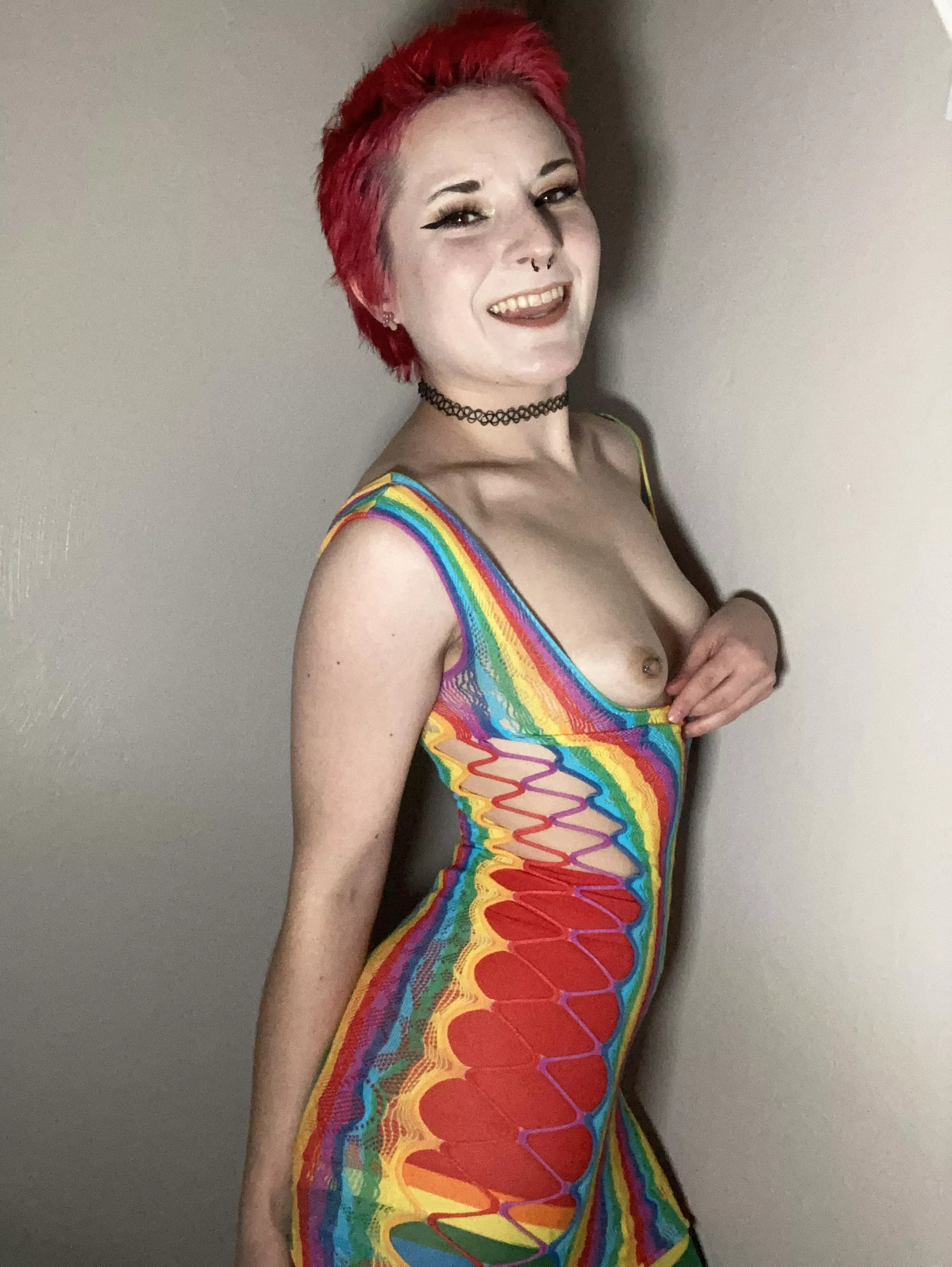 I tried hair gel and I think it looks super cute! 🌈