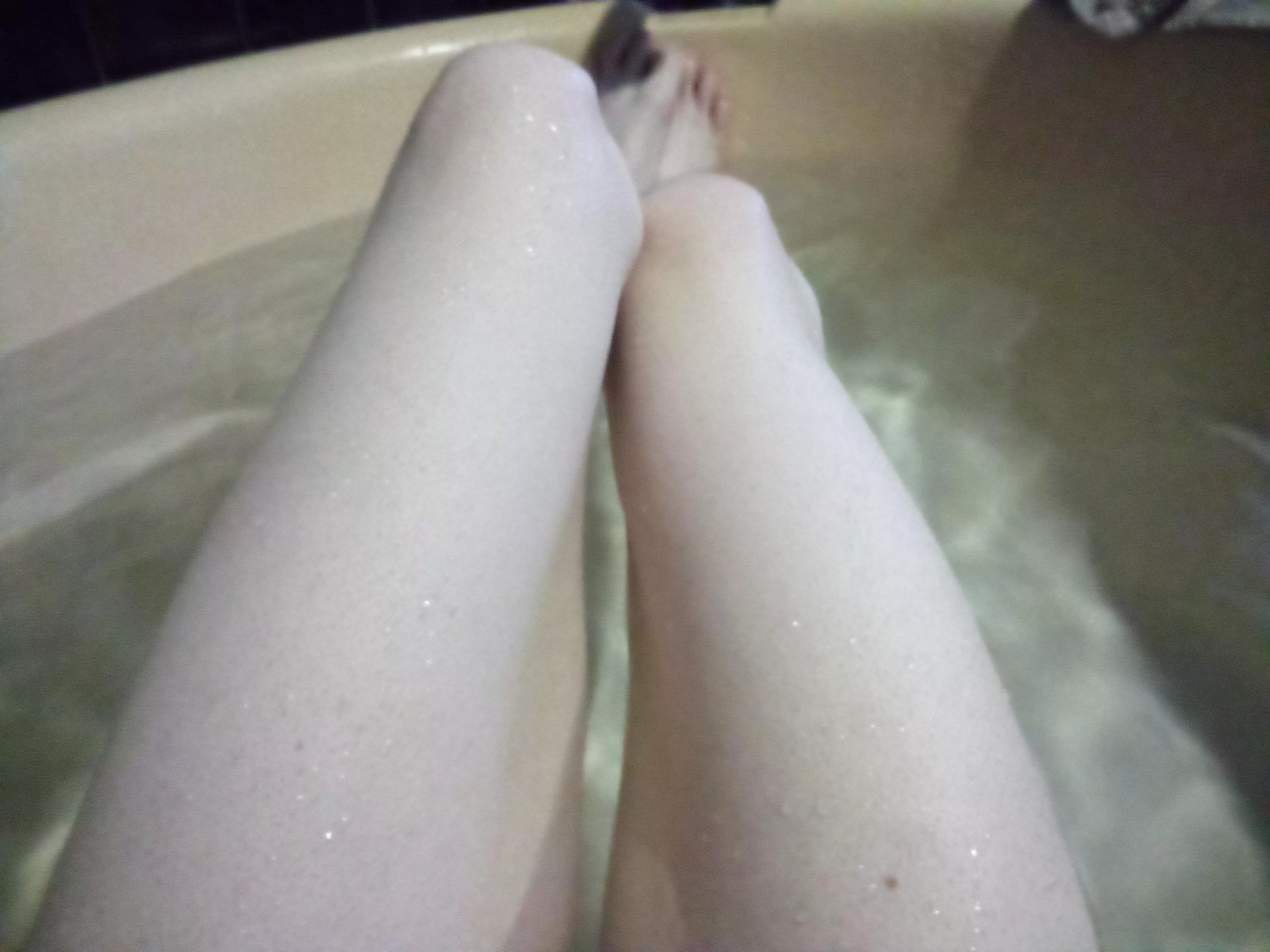 I'd love a thigh massage right now~