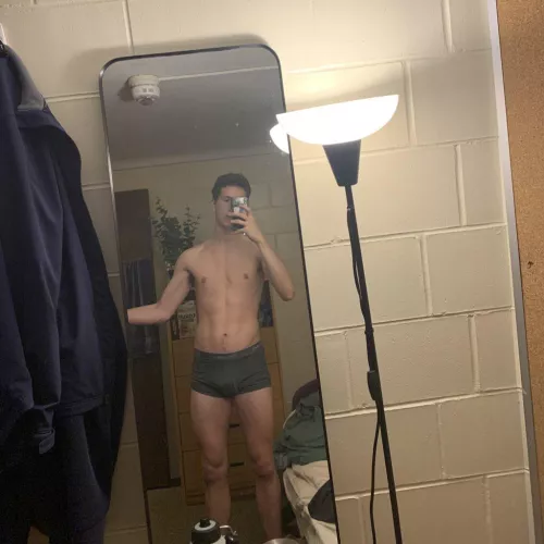 just turned 18 and ready for fun (;