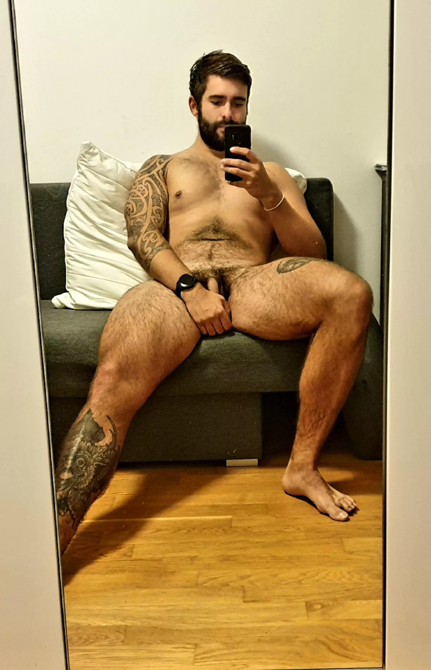 ladies DM me for more 😉