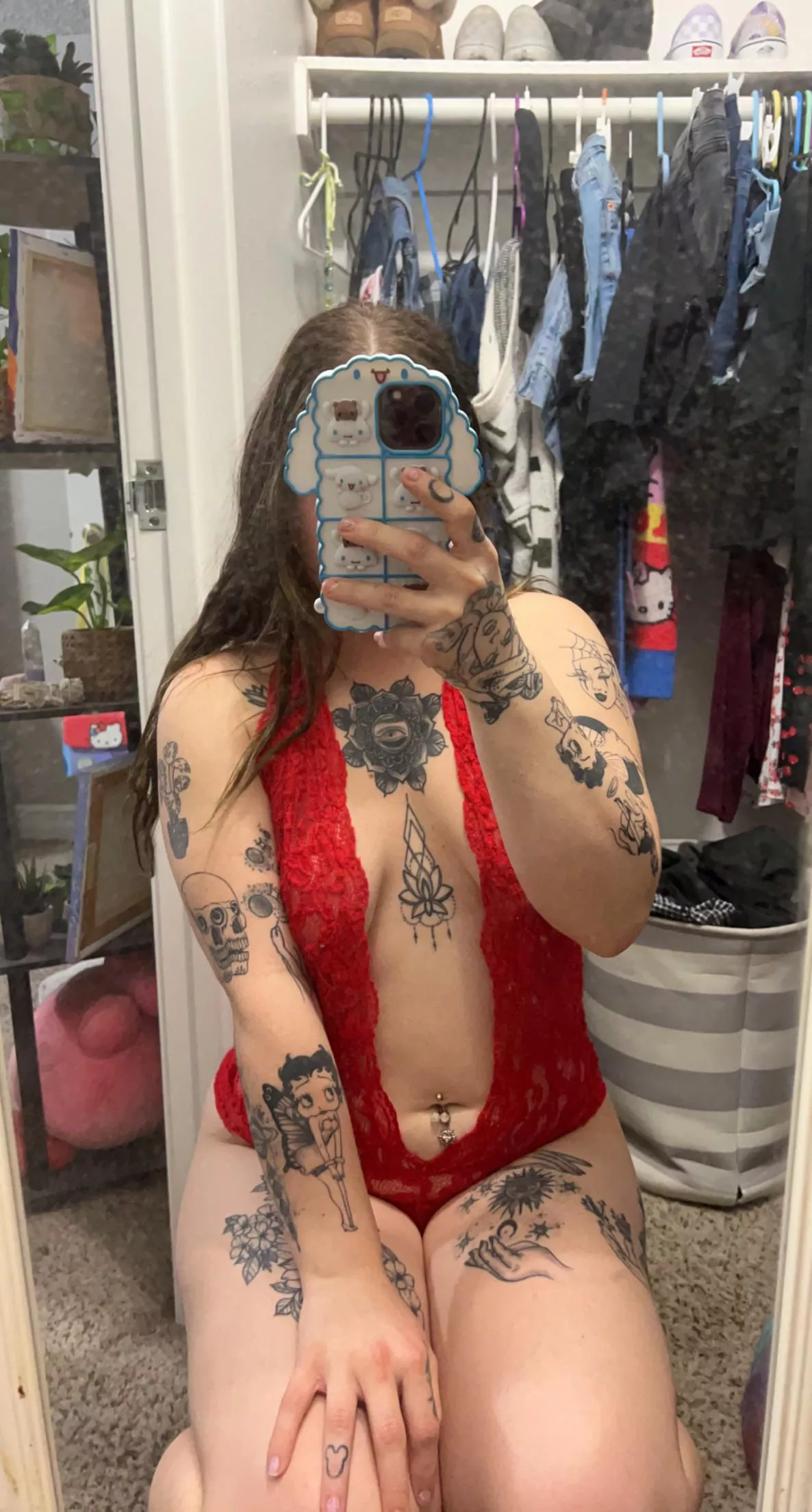 Merry Christmas from your fav slut 😈🎁🎄