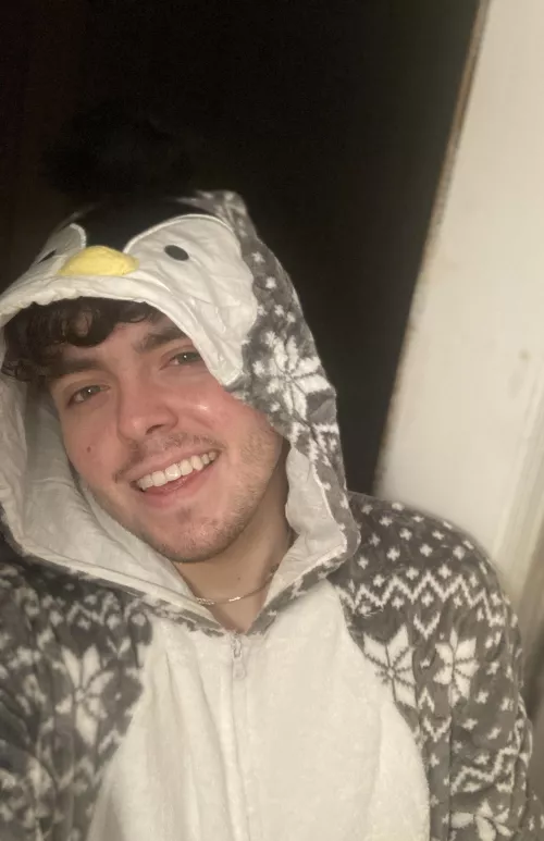 Merry Christmas!! My boyfriend got me a penguin onesie and I feel all cute and warm and stuff 🥰🥰