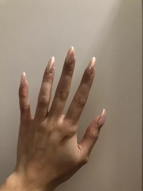 New nails for the holidays