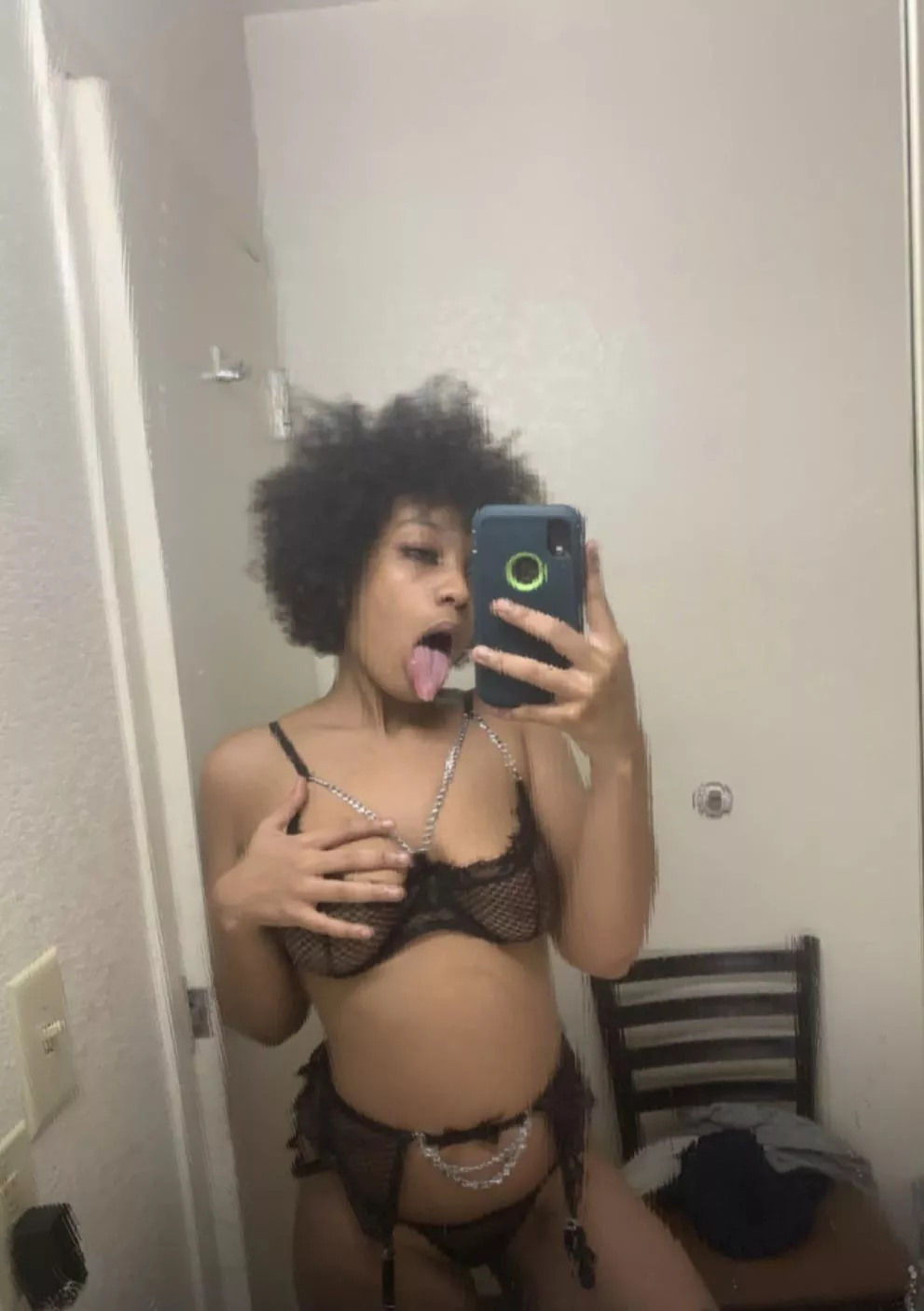 only an hour after Christmas and I already need my n***** mouth filled 👅😘 kik.wickr: cosmobaby23