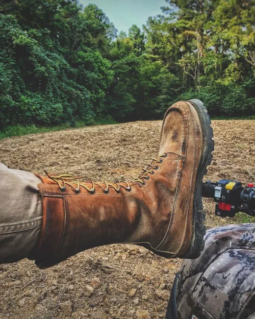 Please help ID these boots.