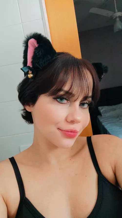 short and beautiful hair