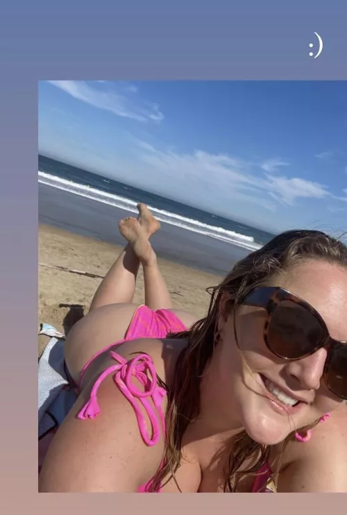 Stomach down, booty up