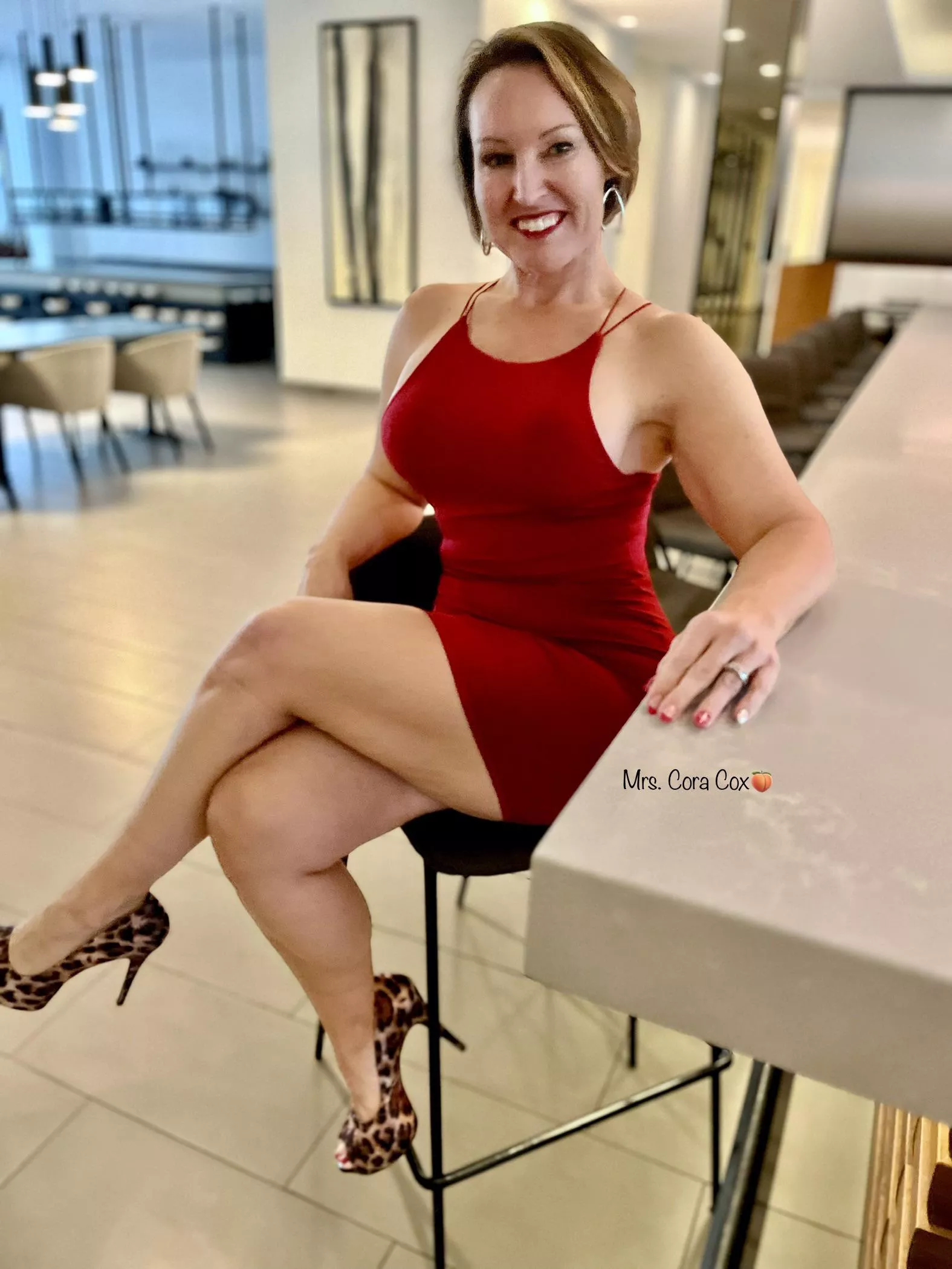 Take me to dinner? 💋