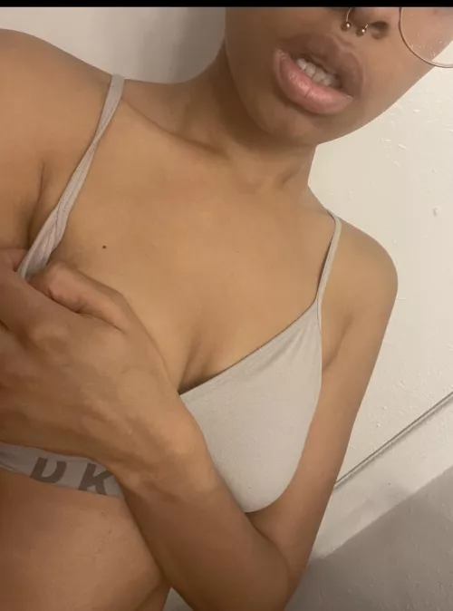 The things I can do with these lips