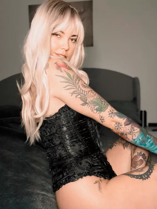 This wig makes me want to go blonde