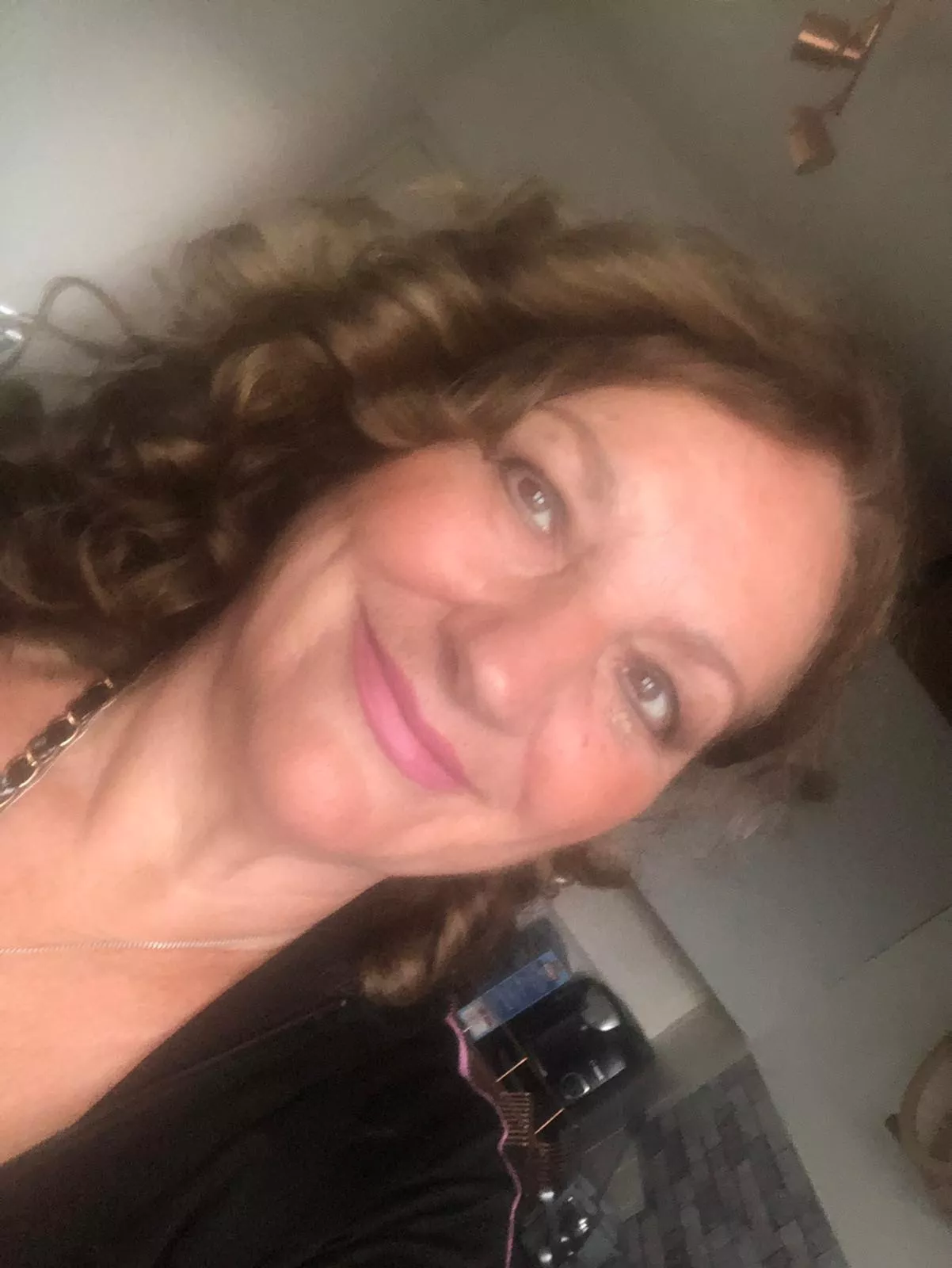 Who wants to cum on my wife?