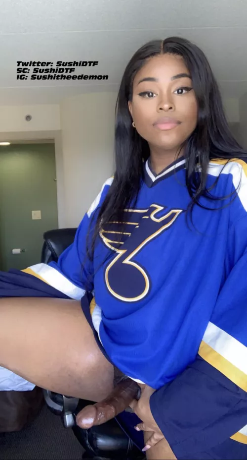 Would you bottom for me ? 🥺❤️ [domme]