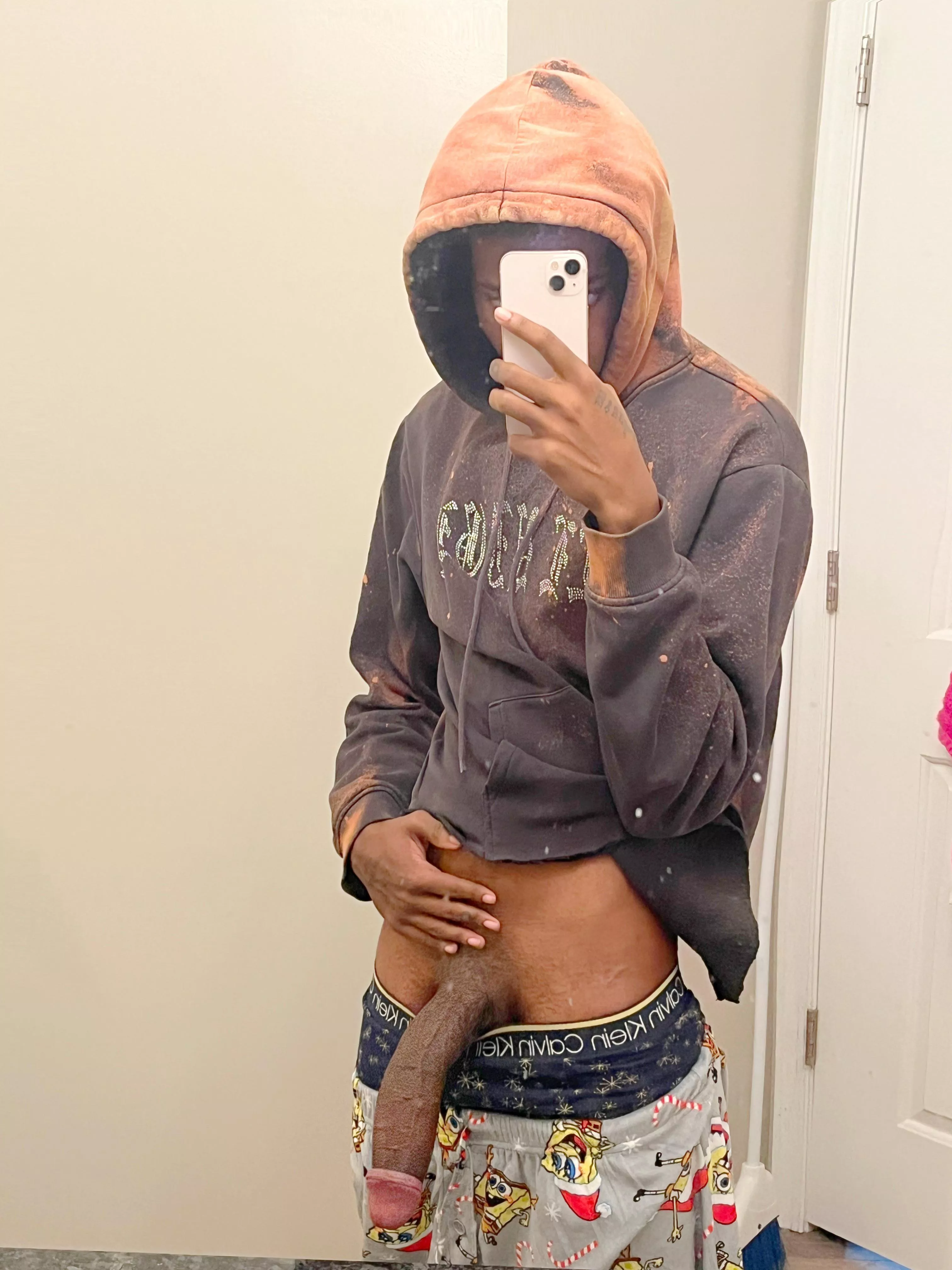 [18] Like my pants??