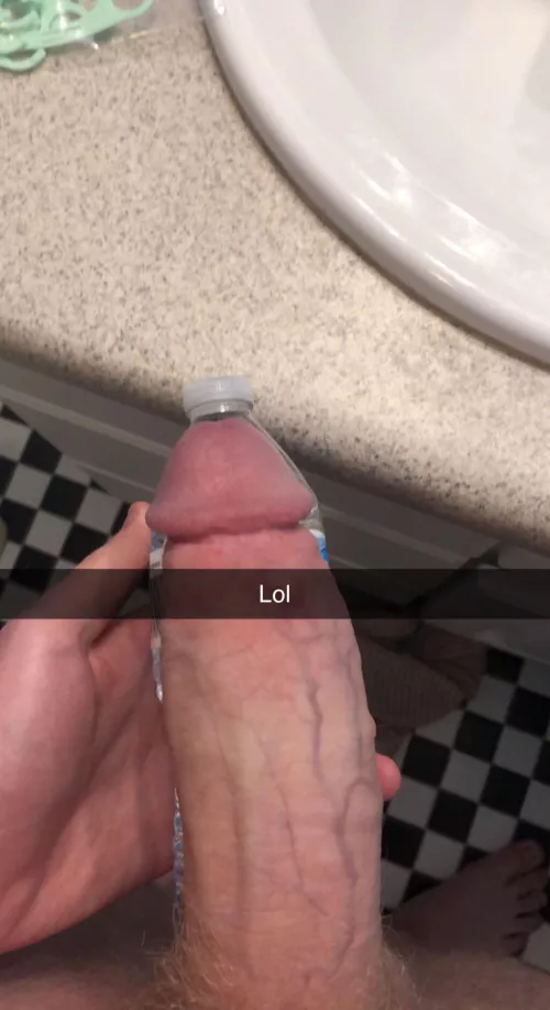 18 year old vs a water bottle… who won?