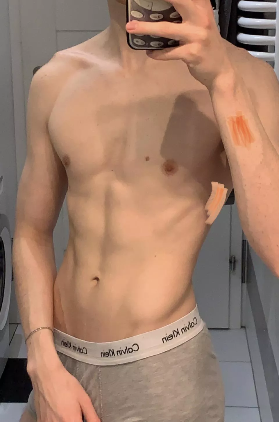 20 handsome 8inch into muscular. HMU at dominicx2003