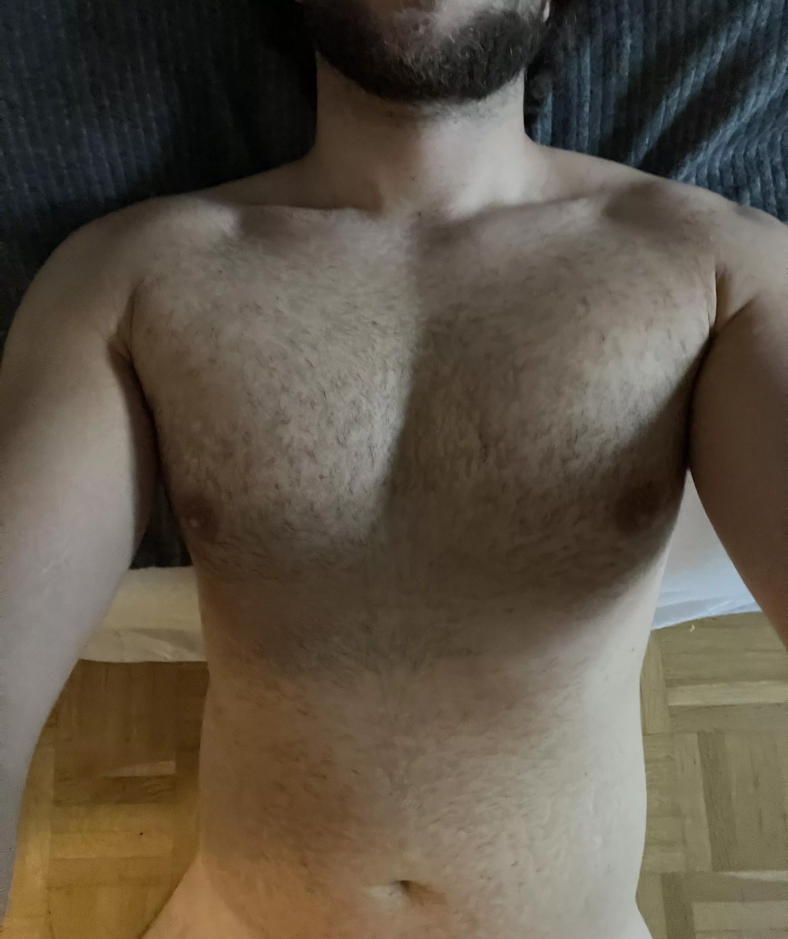 24 straight curious gym bro looking for same to bait @johannhas