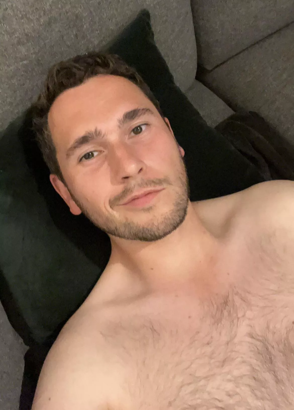 28 Looking for guys who trade with face too. SC: Gaymen4you