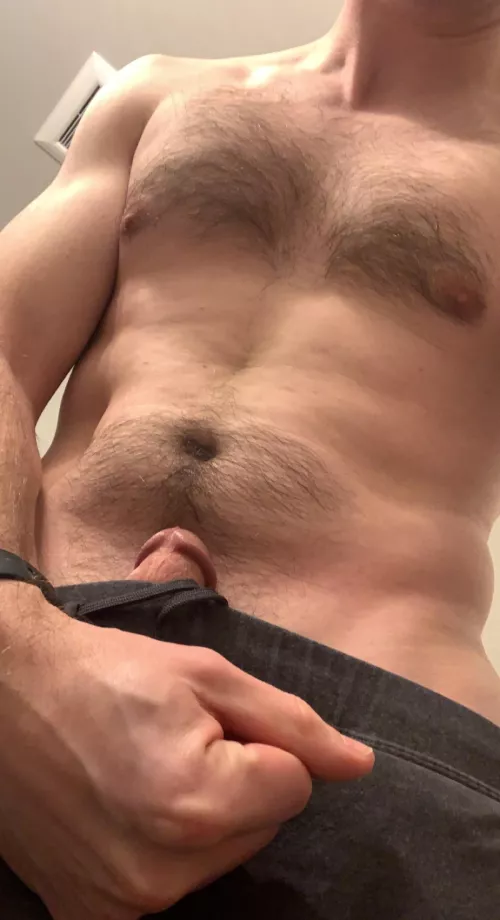 28M bull tor a cute hotwife in Green Bay, WI