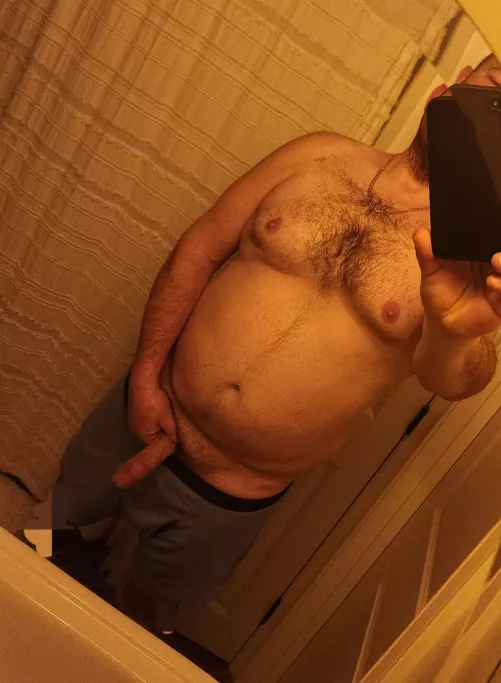 [43] A curvy, like minded woman is desired...