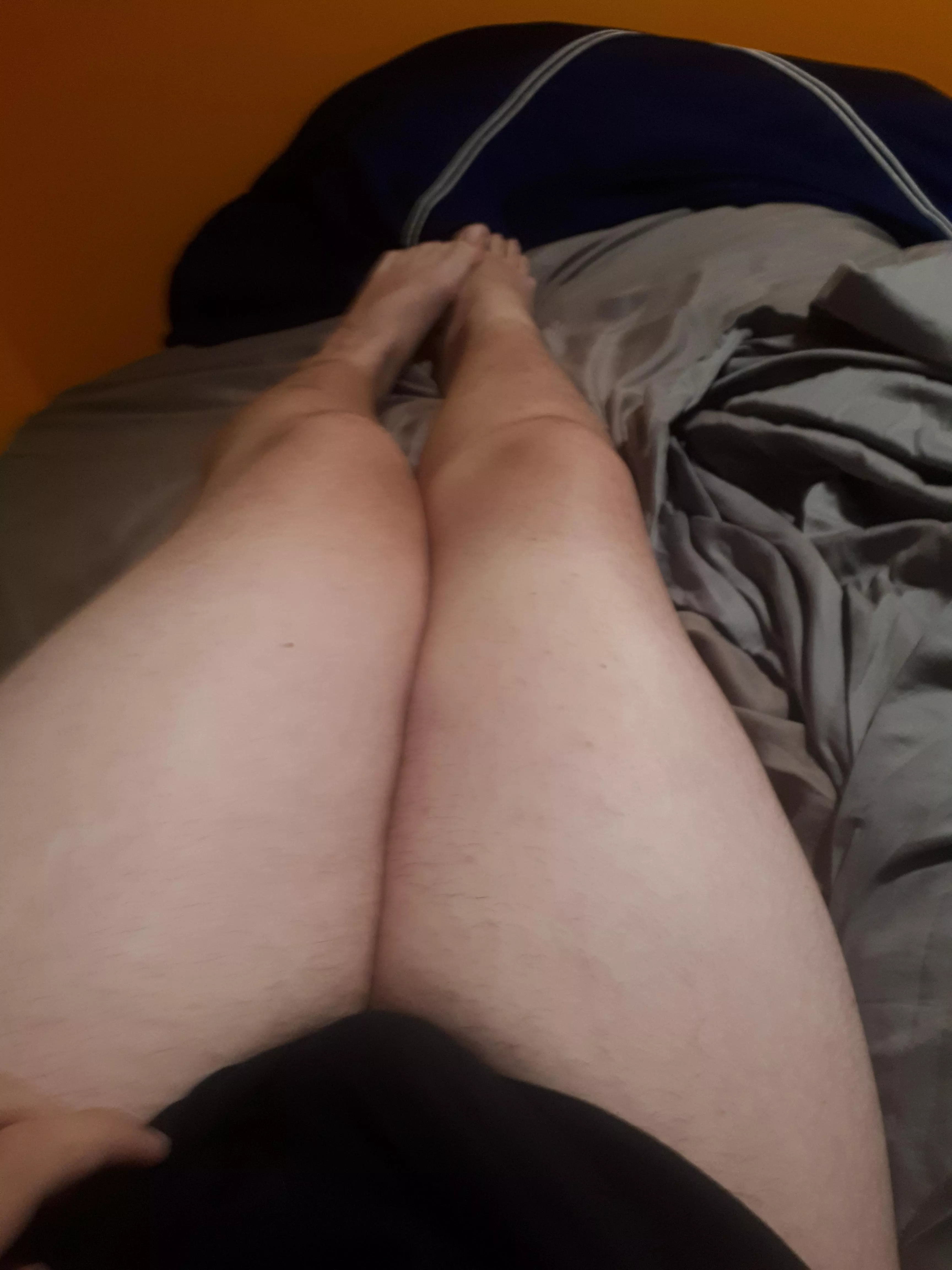 anyone wanna insult a femboy toy 18