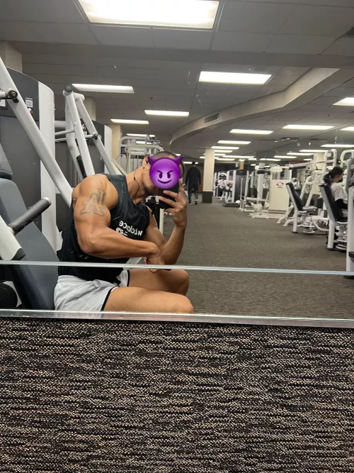 Arms were looking massive today