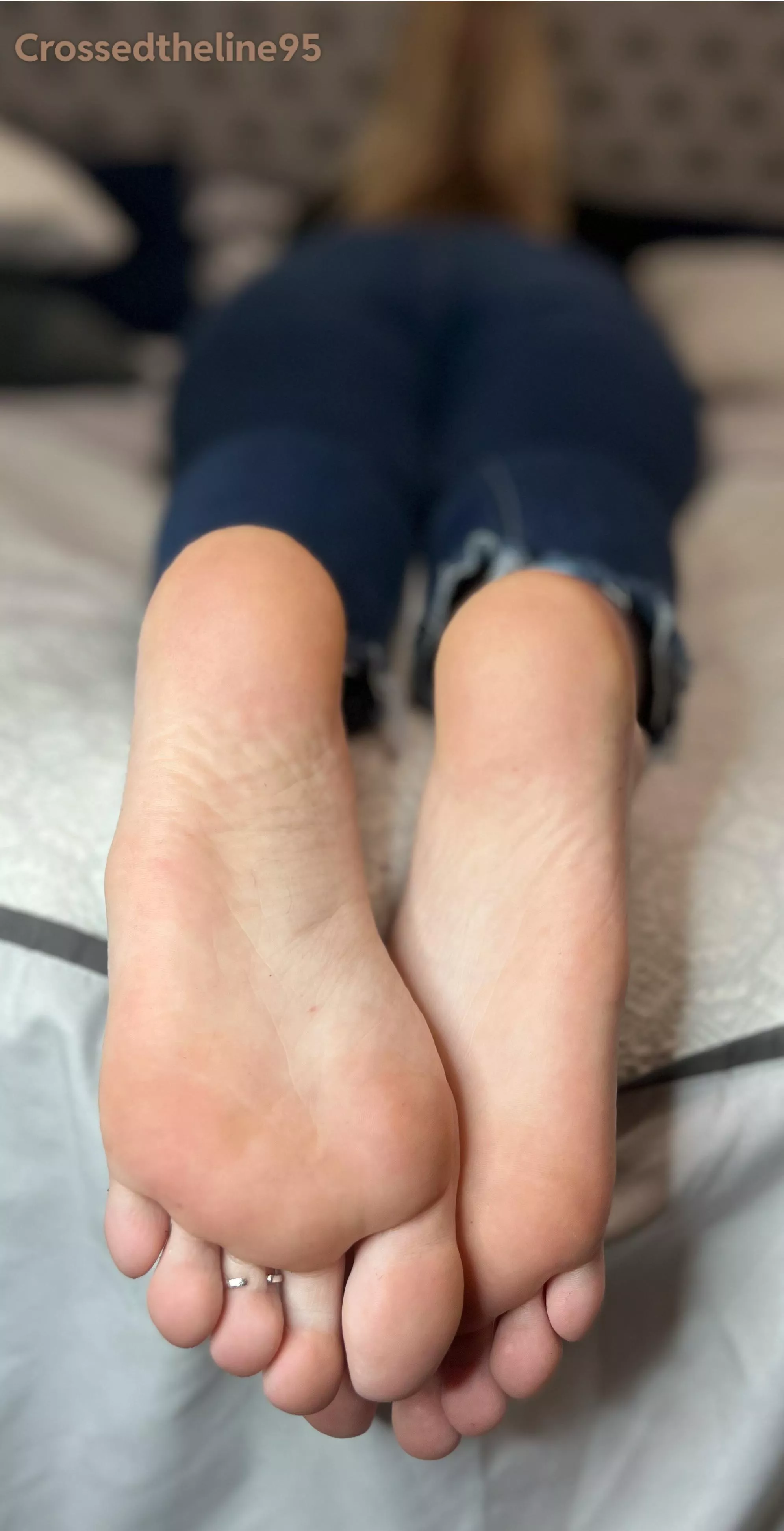 Can you come warm up my cold feet?