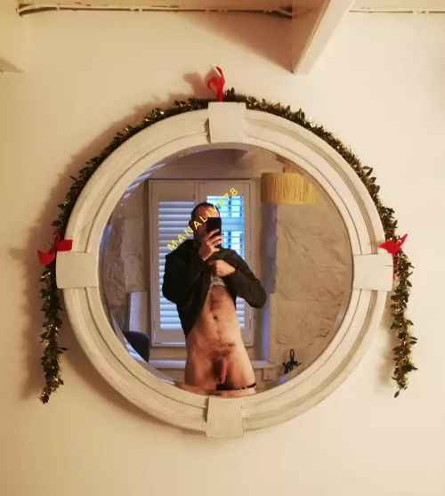 Christmas time, selfies, no wine [44]