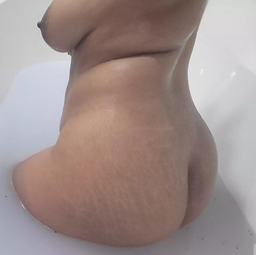 craving for some attention from Indian daddies 😋