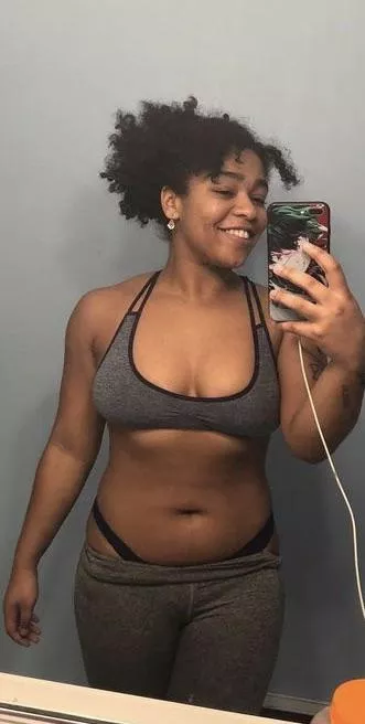 Cute girl with a good rack