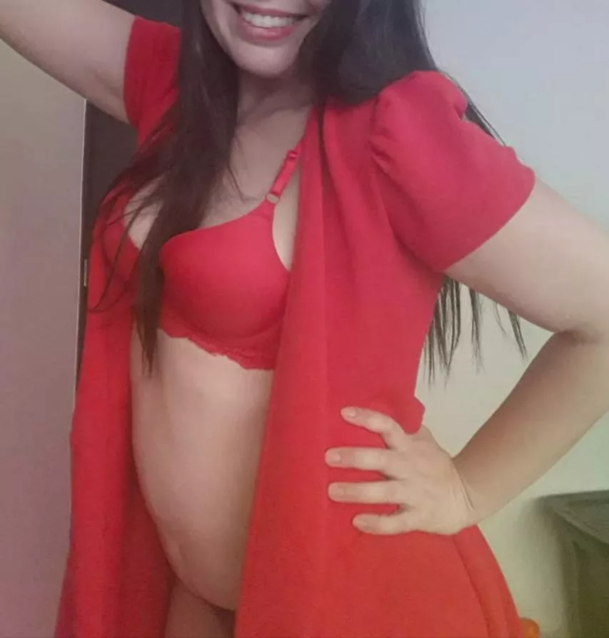 [F] A little birdie told me you liked red!