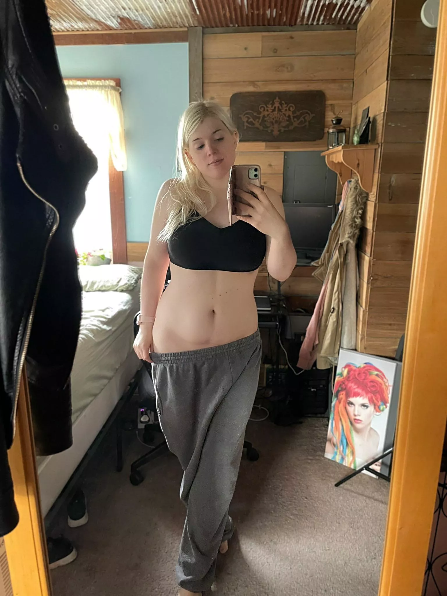 Femboy tummy today? 💝