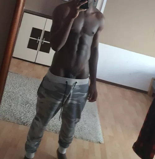 guess whats underneath 🤪