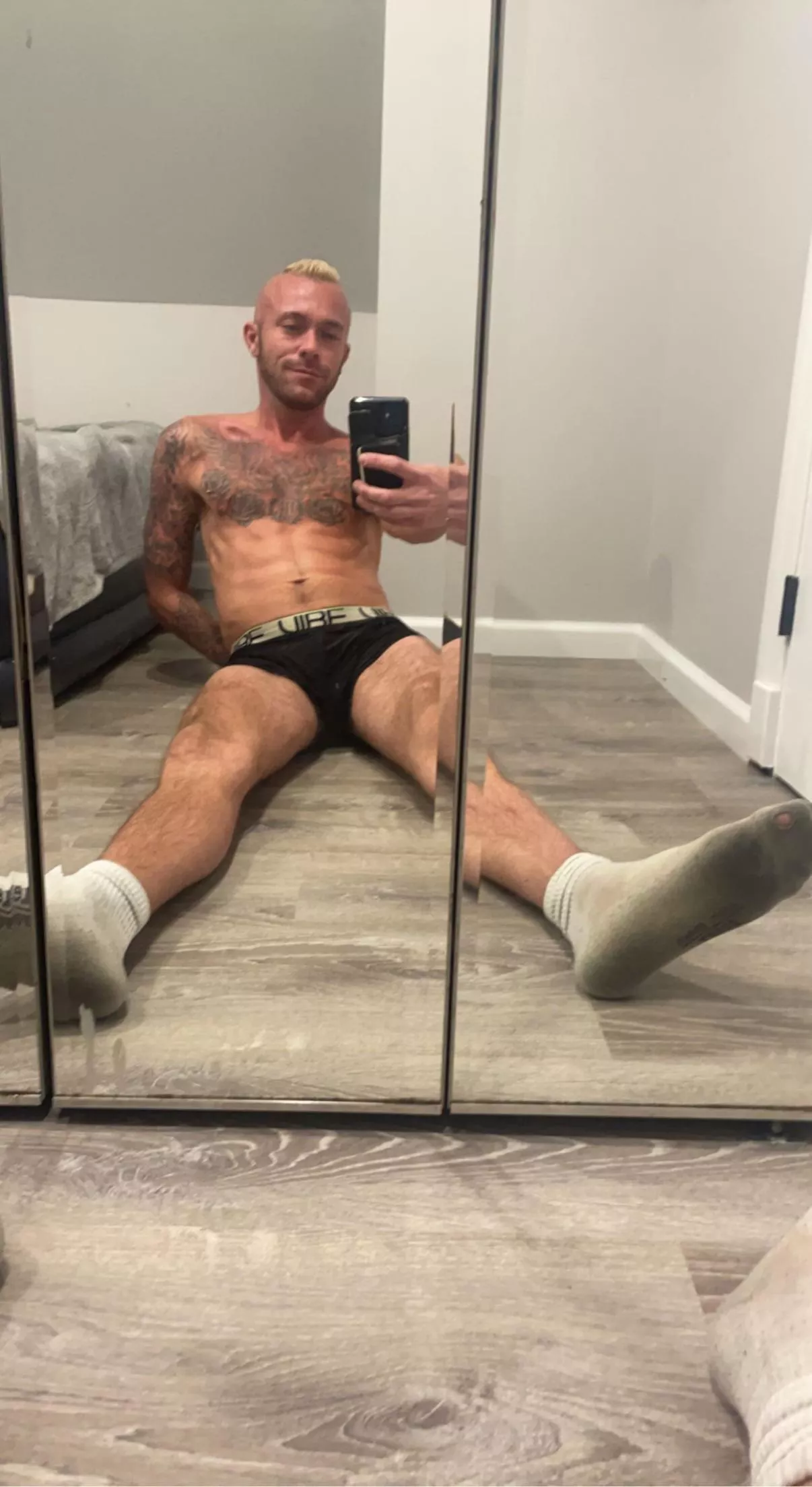 Hey boys, who wants to lick me clean?