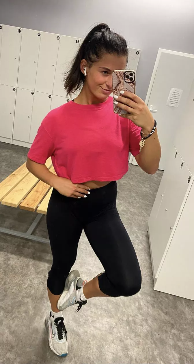 Hi am new HERE !!! How did I do...🙈💖🤞