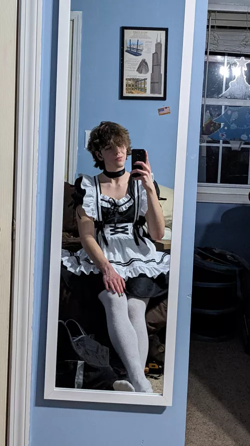 I am once again in the Maid Dress