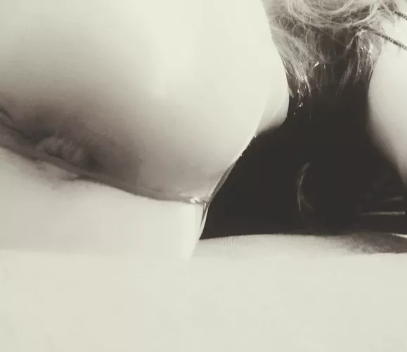 I love feeling my thong between my butthole 💕 (oc) f 27