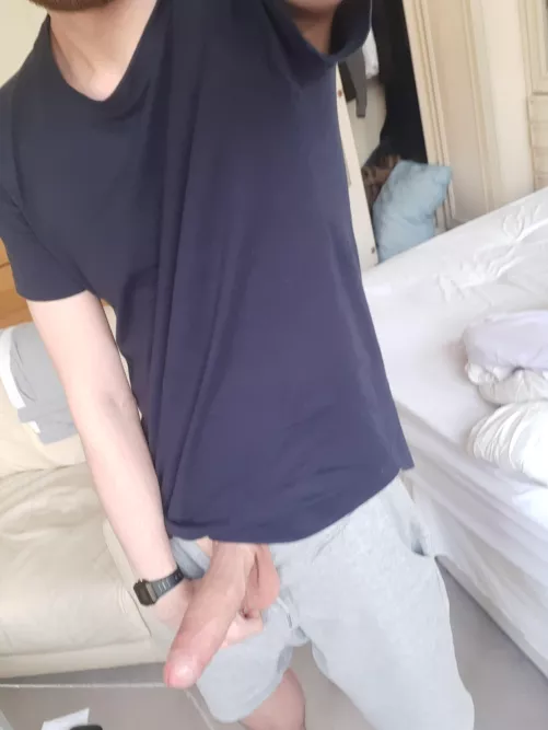 I never wear boxers at home... But could we still be roommates? ☺️