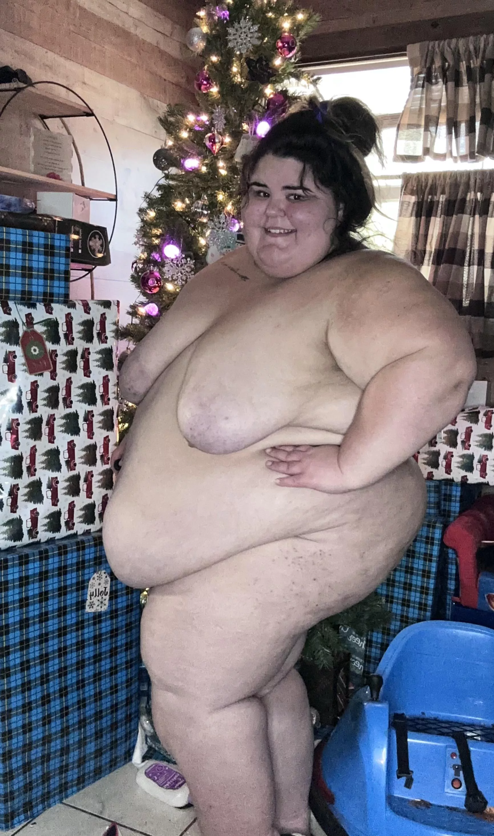 I wish I was your Christmas present this year ;)