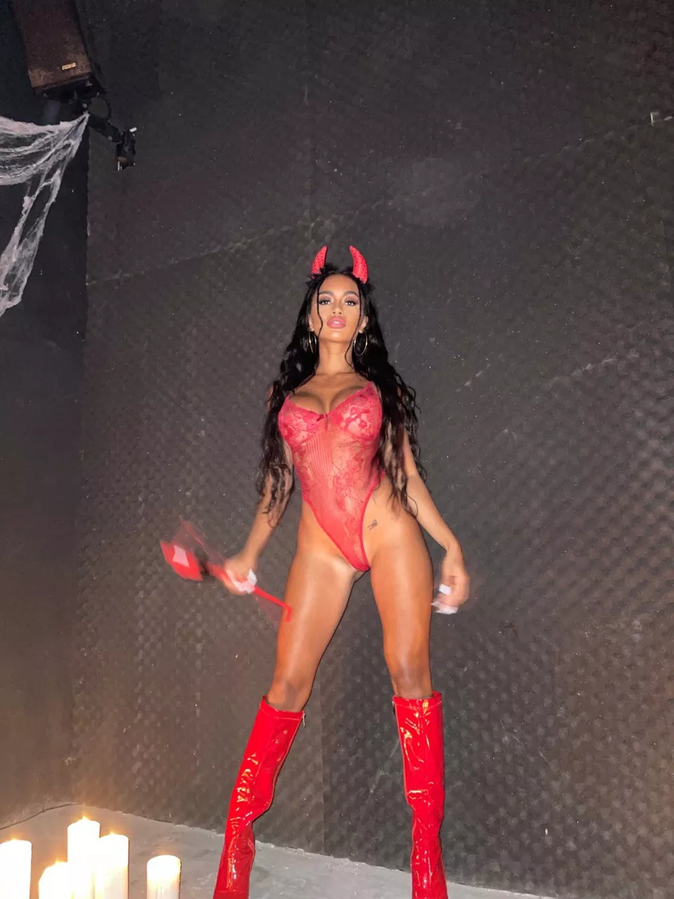 I'm the bad girl who makes you feel horny