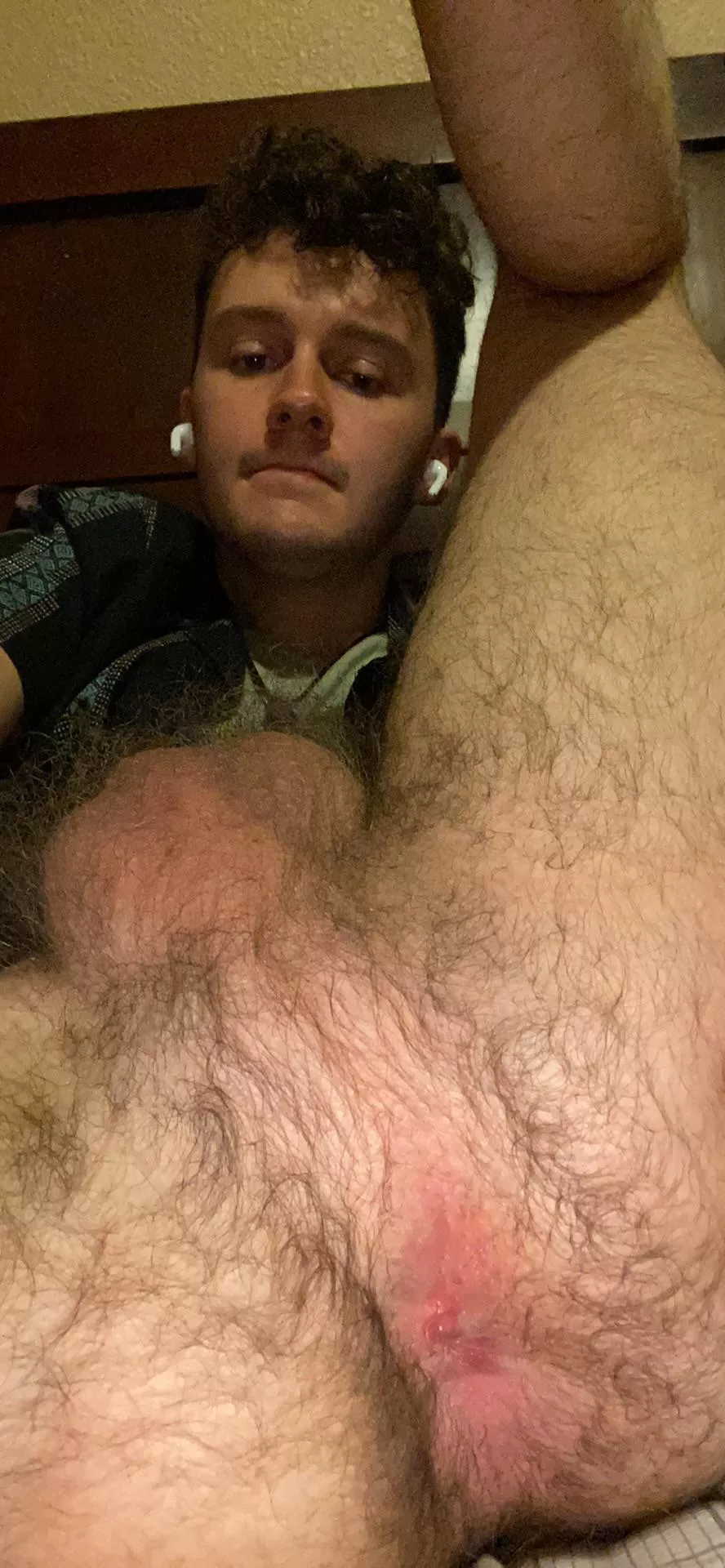 It would look so much better with cum leaking out