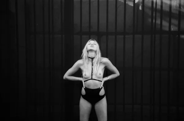 Jessie tits out pose...