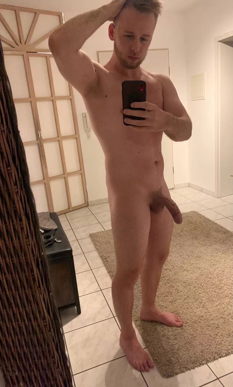 Just felt the need to share myself with you 😘 DMs are open (27/M/Straight)