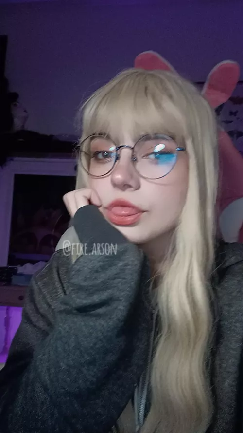 Just remembered I had a reddit and yeah I'll try and start posting here a bit more again 💕