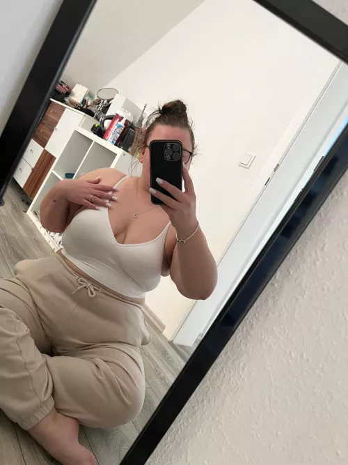 Looking for someone who fill’s me up💦😈💕