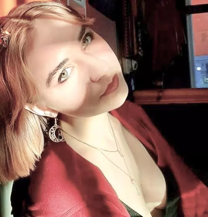 Looking up at you looking down… [f22]