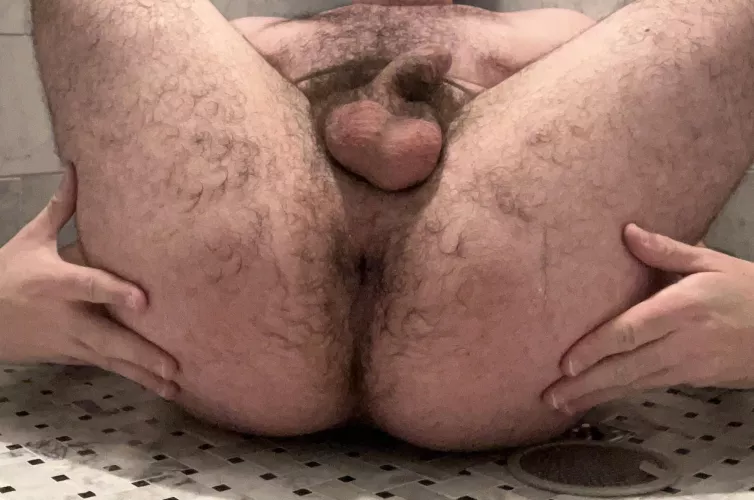 Need a man to break in this virgin hole (21M) DMs welcome