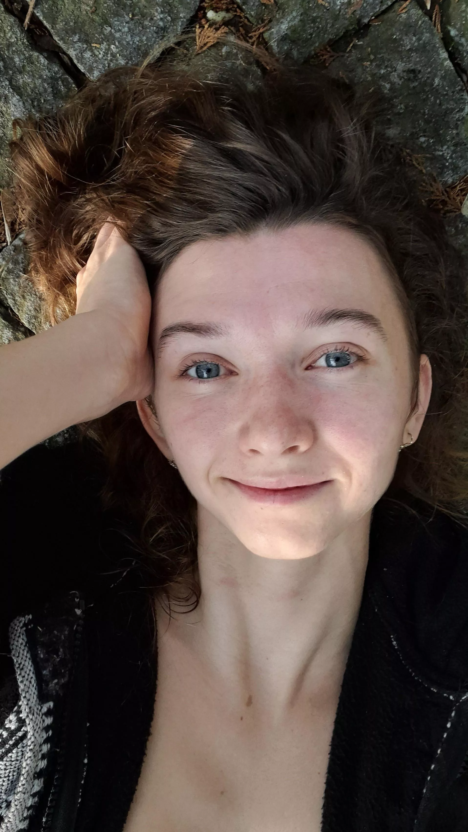 no makeup. no nudity... just smile 🙈 ... have a lovely day :)