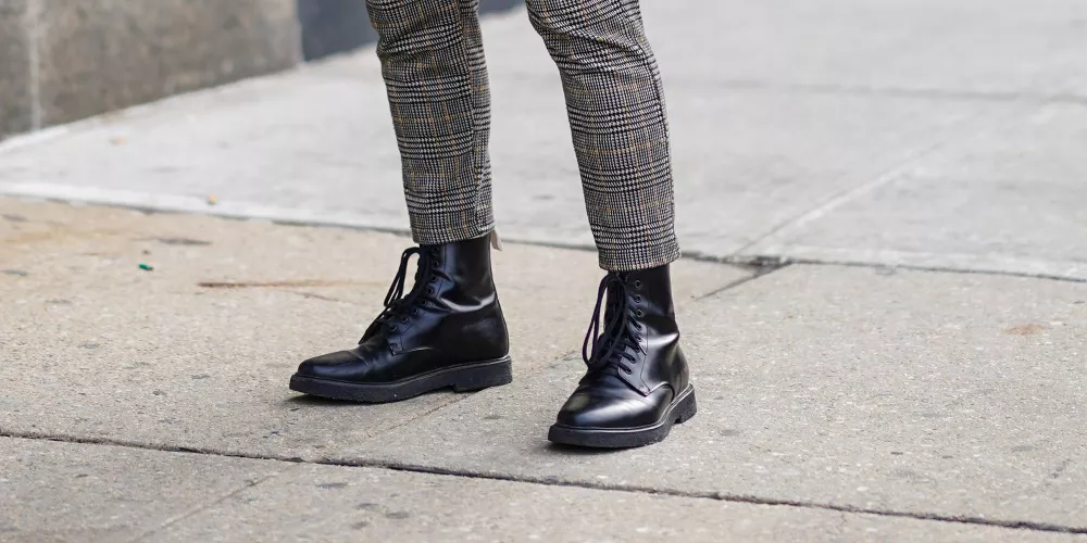 please help id these boots