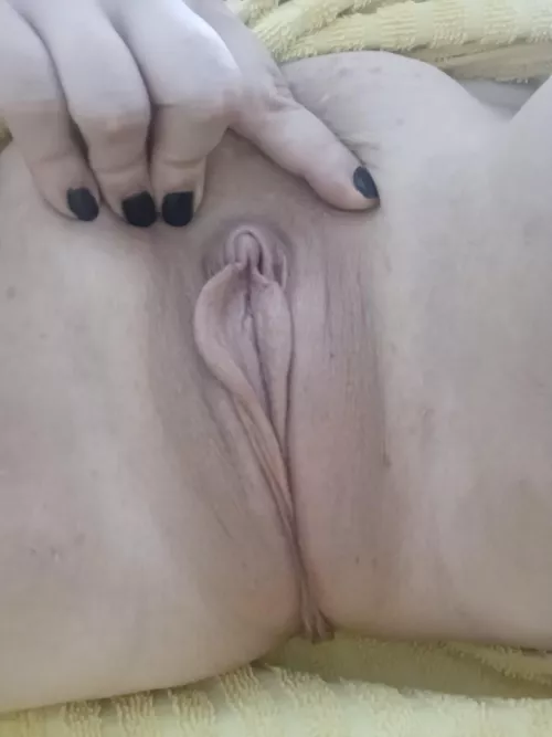 Please rate my pussy