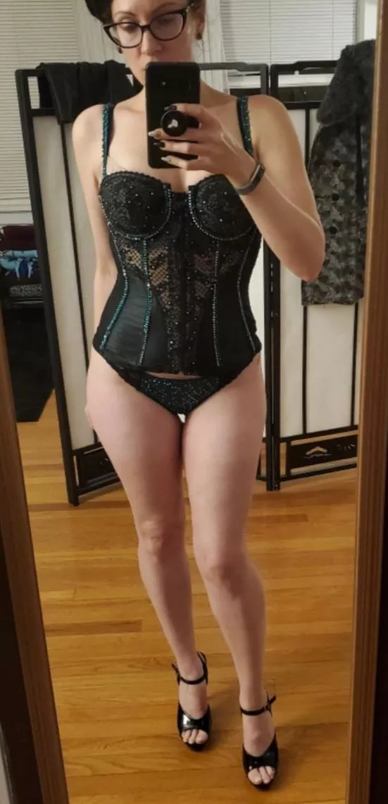 Ready to be your filthy fuck toy.